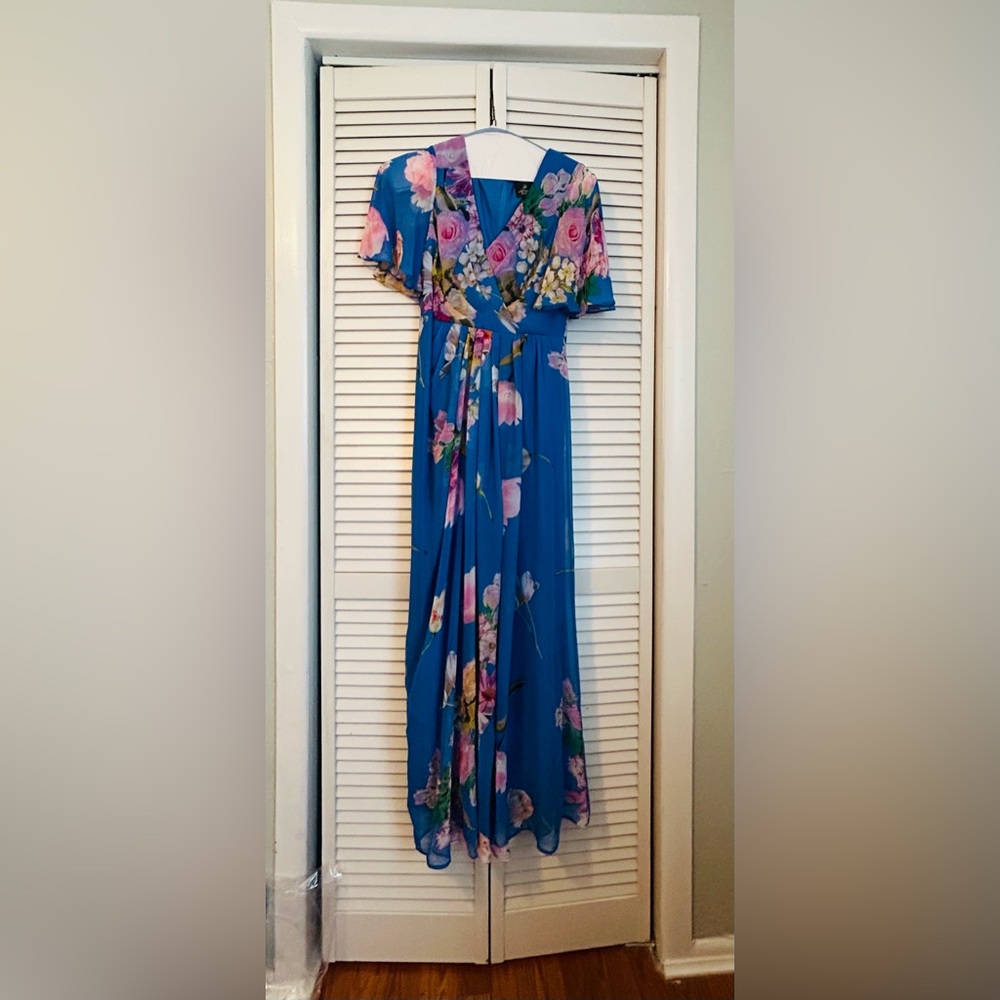 Adrianna Papell floral printed chiffon gown Size 10 “Ocean Dream”